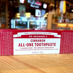 Зубная паста Dr.Bronners корица.jpg
