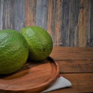 Авокадо ГИГАНТ, 700гр.jpg