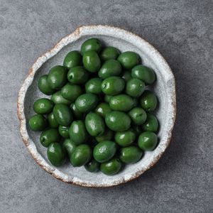 Оливки изумрудные Греция с косточкой.jpg