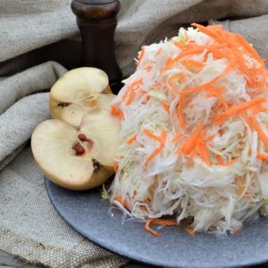 Капуста квашенная с антоновкой на развес.jpg
