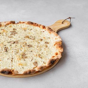 Пицца 4 сыра с трюфелем.JPG