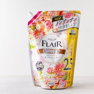 Кондиционер для белья KAO Flair Fragrance Charmin Bouquet Aroma, нежный аромат цветочного букета.jpg