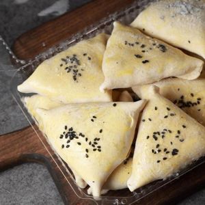 Самса из говядины (полуфабрикат), 100гр.jpg