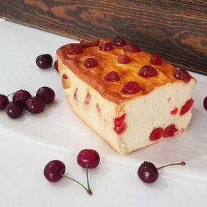 Запеканка творожная с вишней на развес.jpg