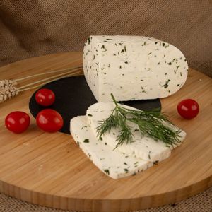 Сыр с зеленью.jpg