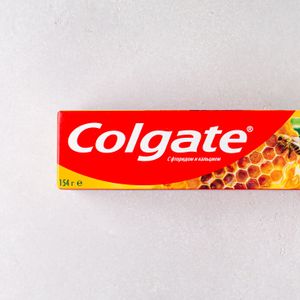 Зубная паста Colgate Прополис и Алоэ с фторидом и кальцием.JPG