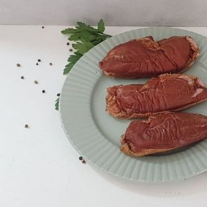 Грудки утиные варено-копченые на развес.jpg