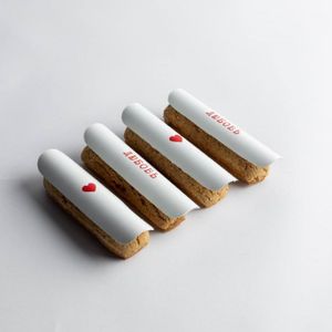 Эклер любовь карамельный.jpg