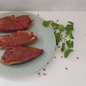 Грудки утиные варено-копченые на развес.jpg