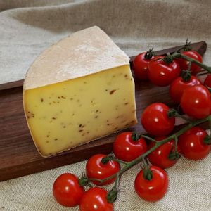 Сыр Раклет сливочный с белыми грибами на развес.jpg