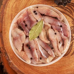 муксун в банке слабосоленый.jpg