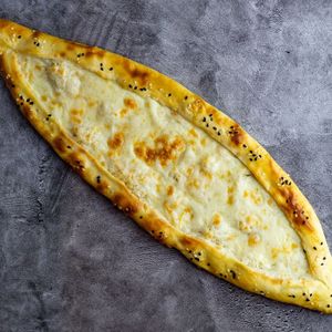 пиде с сыром.jpg