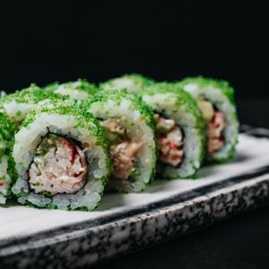 Калифорния со снежным крабом спайси.jpg