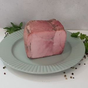 Ветчина из говядины запеченная на развес.jpg