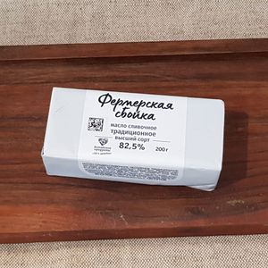 Масло сливочное традиционное (Фермерская сбойка).jpg