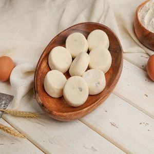 Сырники с изюмом.jpg