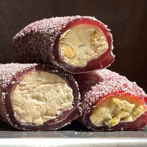 Лукум вишня с фундучной пастой.JPG