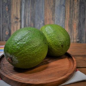 Авокадо ГИГАНТ, 700гр.jpg