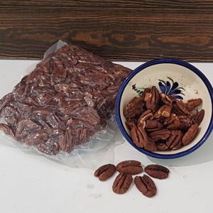 Орехи пекан очищенные в карамели.jpg