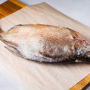 Лещ вяленый.jpg