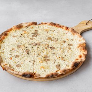 Пицца 4 сыра с трюфелем.JPG