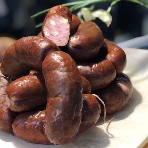 Сардельки копченые с сыром.jpg
