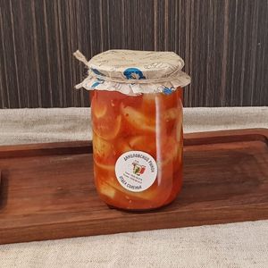 Зеленые помидоры соленые в острой аджике.jpeg