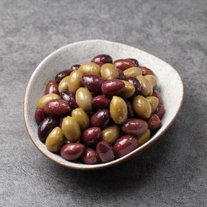 Грецкие оливки микс Халкидики, Каламата в оливковом масле, 200 г.jpg
