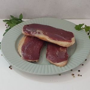 Грудки утиные сыровяленые на развес.jpg