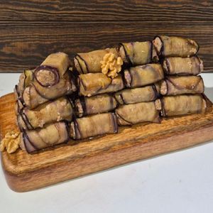 рулетики из баклажан с грецким орехом.jpg