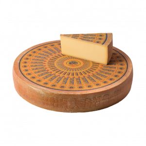 Сыр Грюйер Щвейцарский.jpg