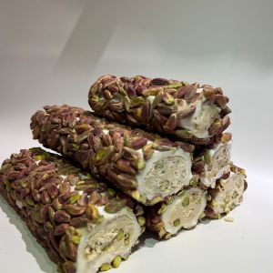 Лукум с цельной фисташкой и пастой.jpg