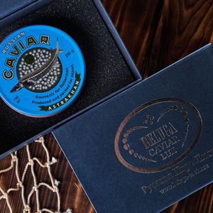 Икра Черная Астраханская 250 грамм в коробке.jpg