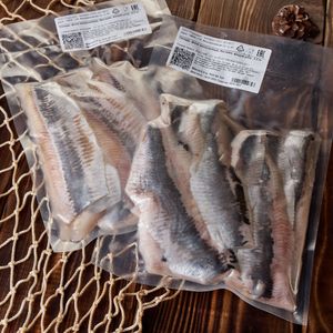 Тихоокеанская сельдь филе слабосоленая 1.jpg