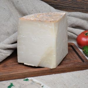 Чеддер козий Соболев.JPG