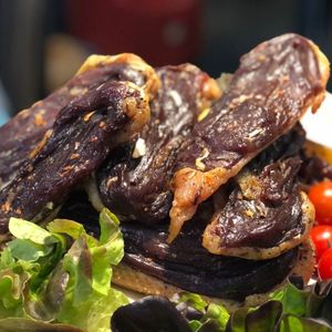 Сыровяленое мясо грудки утки.jpg