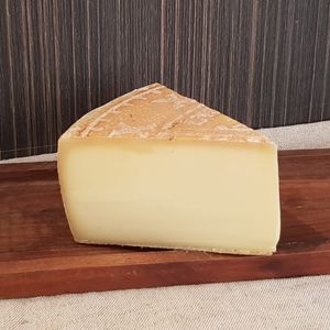 Сыр Часовщик  L' Horloger на развес.jpeg