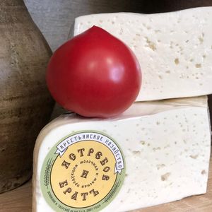 брынза козья.jpg