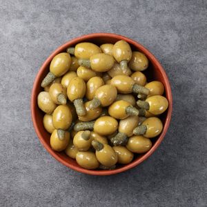 Оливки Греческие фаршированные корнишоном, 200 г.jpg