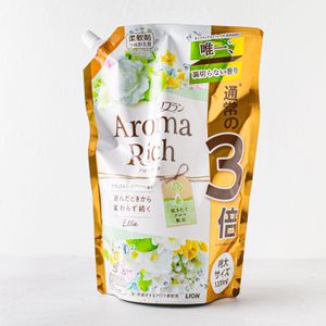 Кондиционер для белья Lion Aroma Rich Ellie действия с богатым ароматом натуральных масел, аромат унисекс.jpg