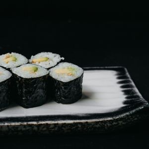 Авокадо маки.jpg