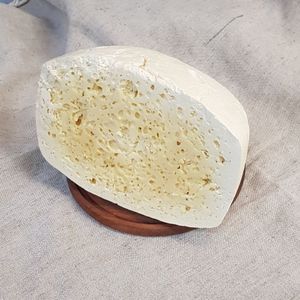 сыр грузинский овечий Гуда.jpg