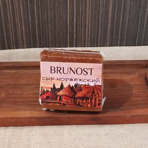 Сыр Норвежский  Brunost.jpeg