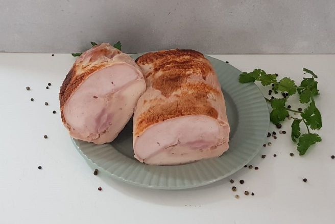Мясо индейки запечённое на дровах на развес.jpg