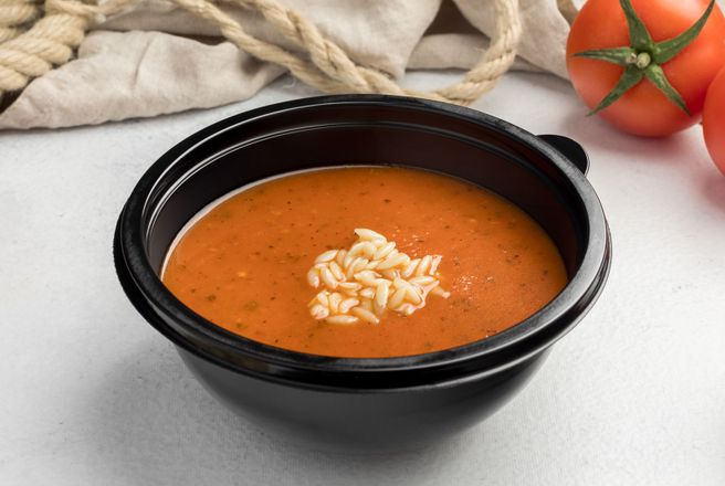 Суп томатный с базиликом_1600x1200.jpg