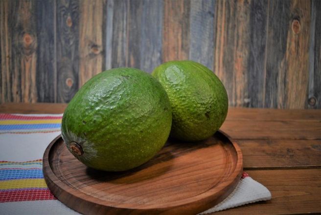 Авокадо ГИГАНТ, 700гр.jpg