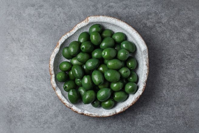 Оливки изумрудные Греция с косточкой.jpg