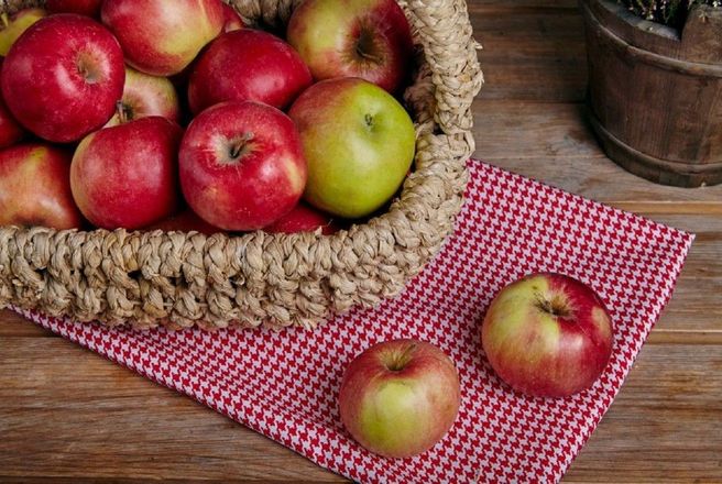 яблоки малинка.jpg