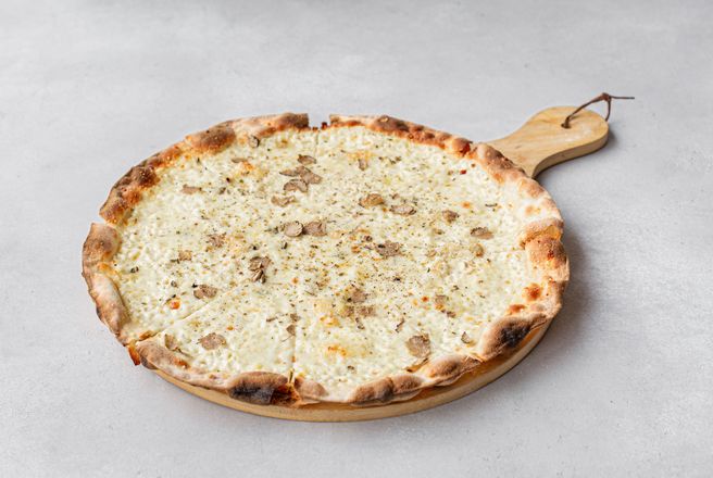 Пицца 4 сыра с трюфелем.JPG