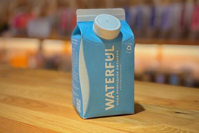 Природная питьевая негазированная вода 500 мл.jpg